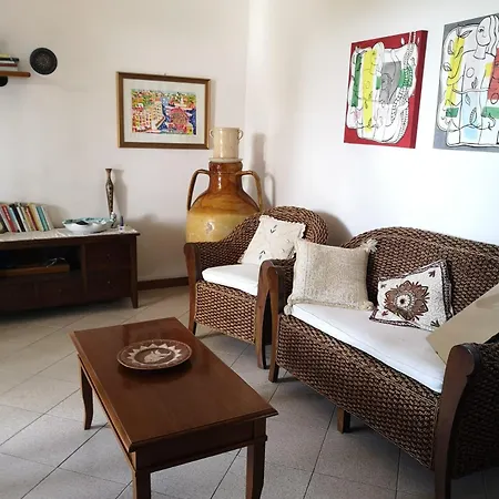 Flora Homestay szállás